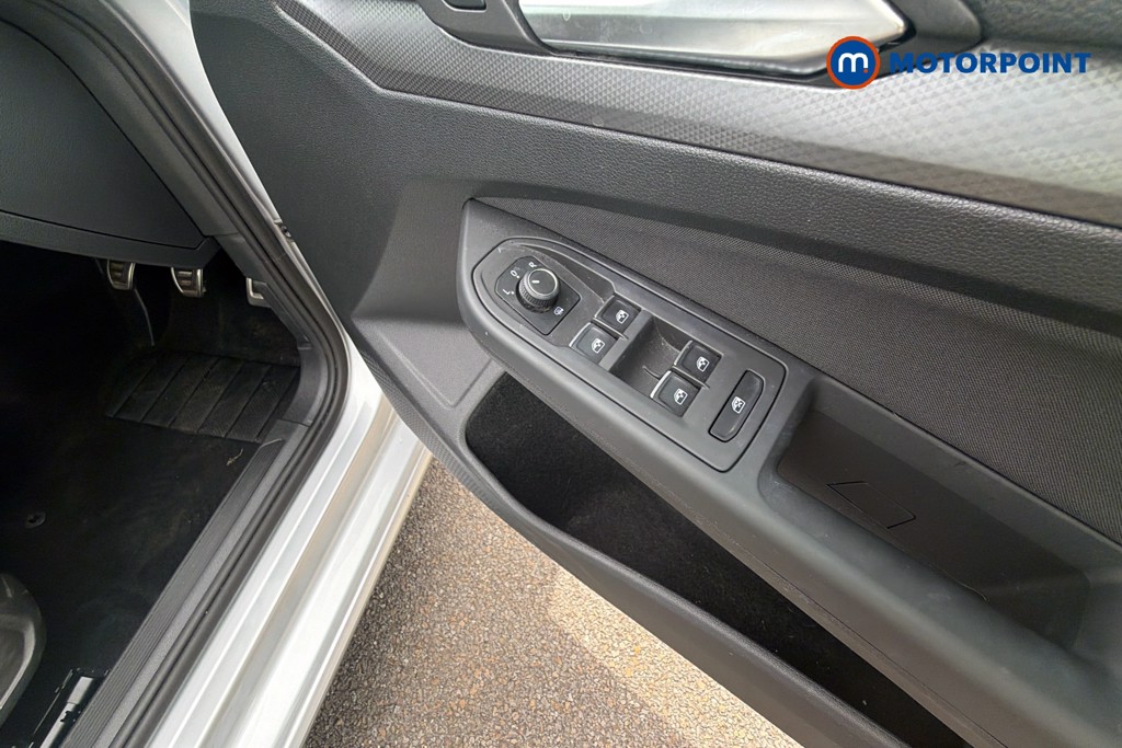 Volkswagen Golf Active Manual Petrol Hatchback - Stock Number (1646267) - 20th supplementary image