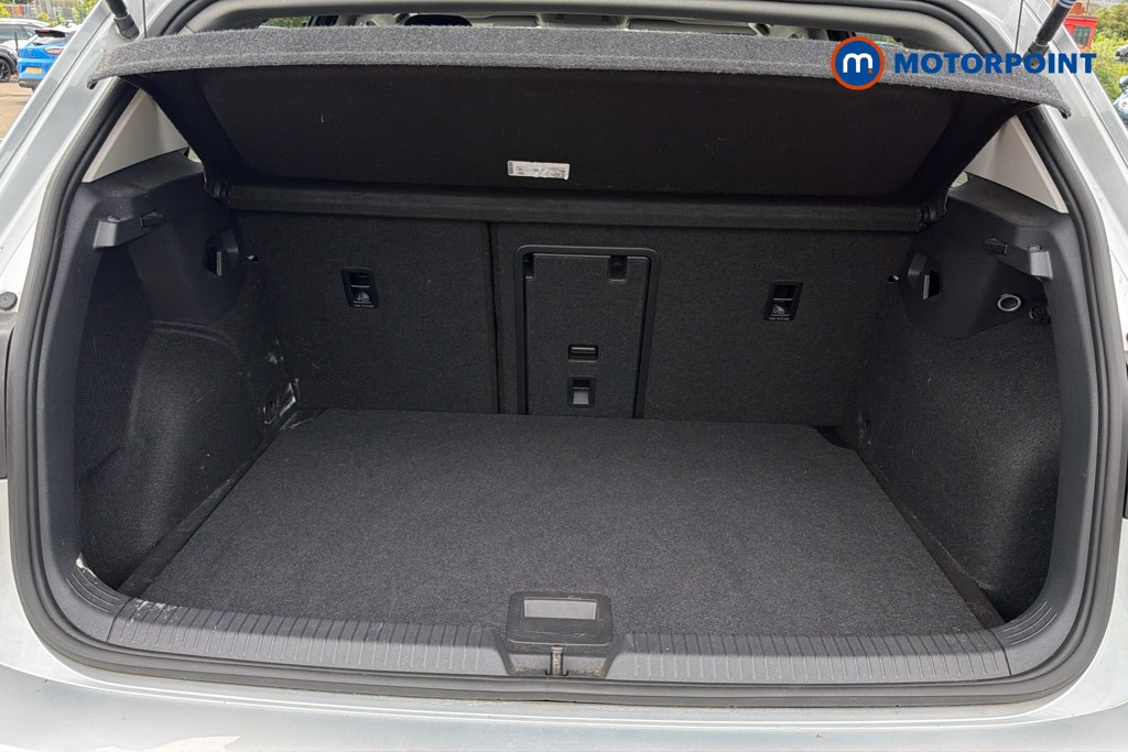 Volkswagen Golf Active Manual Petrol Hatchback - Stock Number (1646267) - 33rd supplementary image