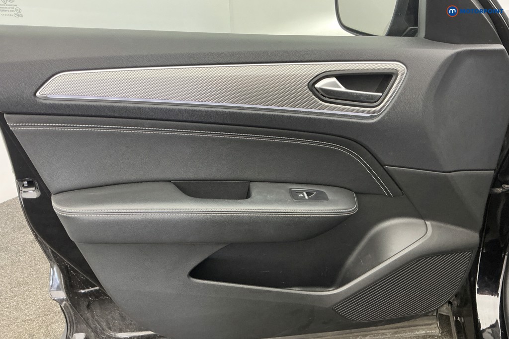 Renault Arkana S Edition Automatic Petrol-Electric Hybrid SUV - Stock Number (1646725) - 16th supplementary image