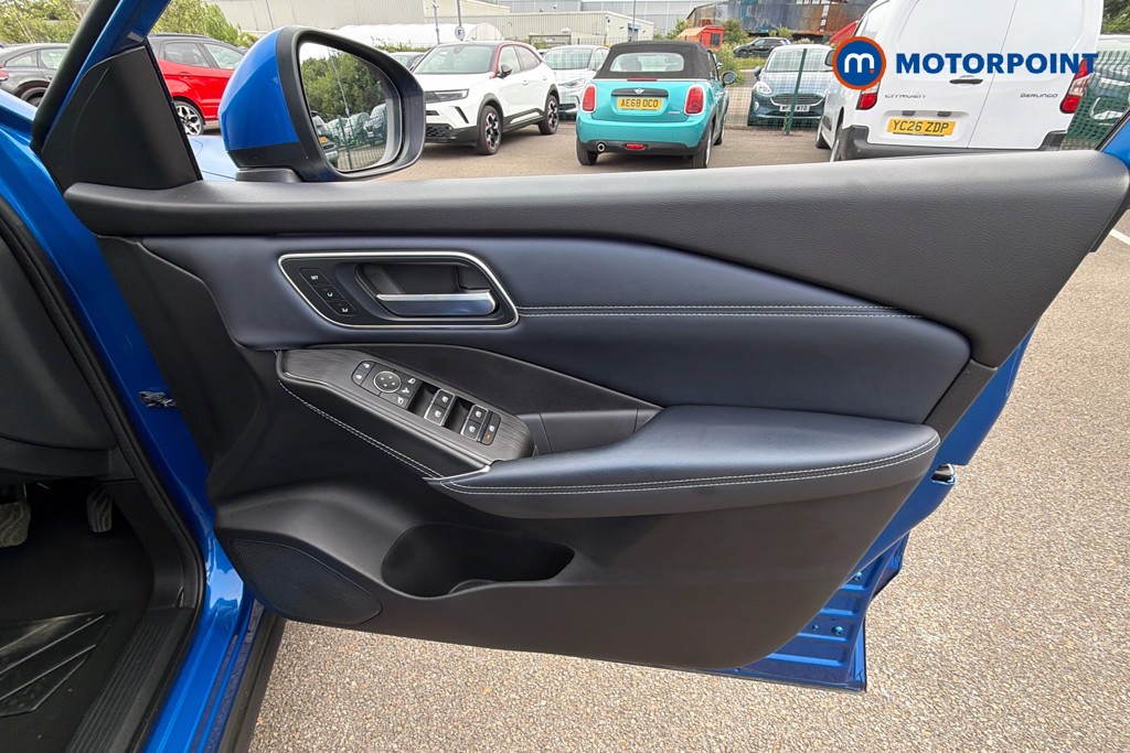Nissan Qashqai Tekna-Plus Automatic Petrol SUV - Stock Number (1647037) - 19th supplementary image