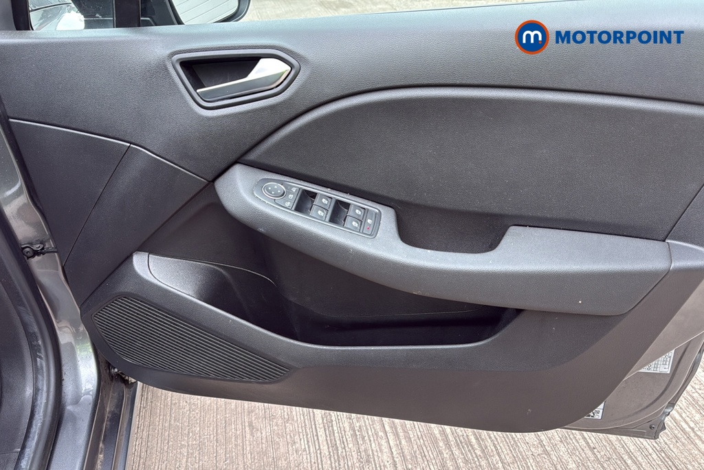 Renault Clio Evolution Manual Petrol Hatchback - Stock Number (1647455) - 18th supplementary image
