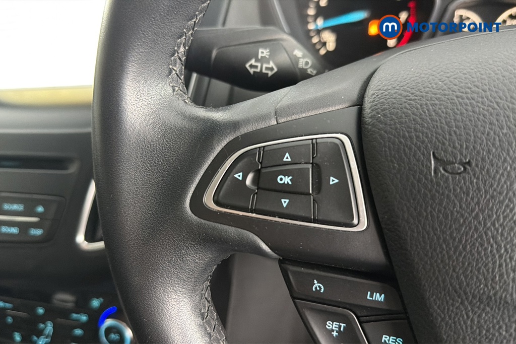 Ford Focus Titanium Automatic Petrol Hatchback - Stock Number (1648458) - 4th supplementary image