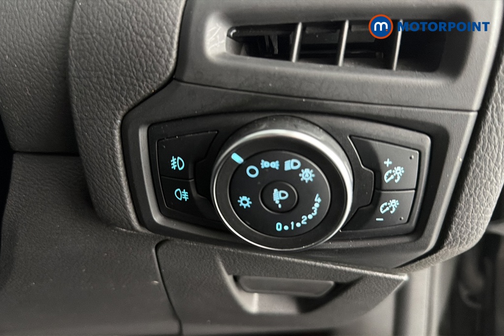 Ford Focus Titanium Automatic Petrol Hatchback - Stock Number (1648458) - 11th supplementary image