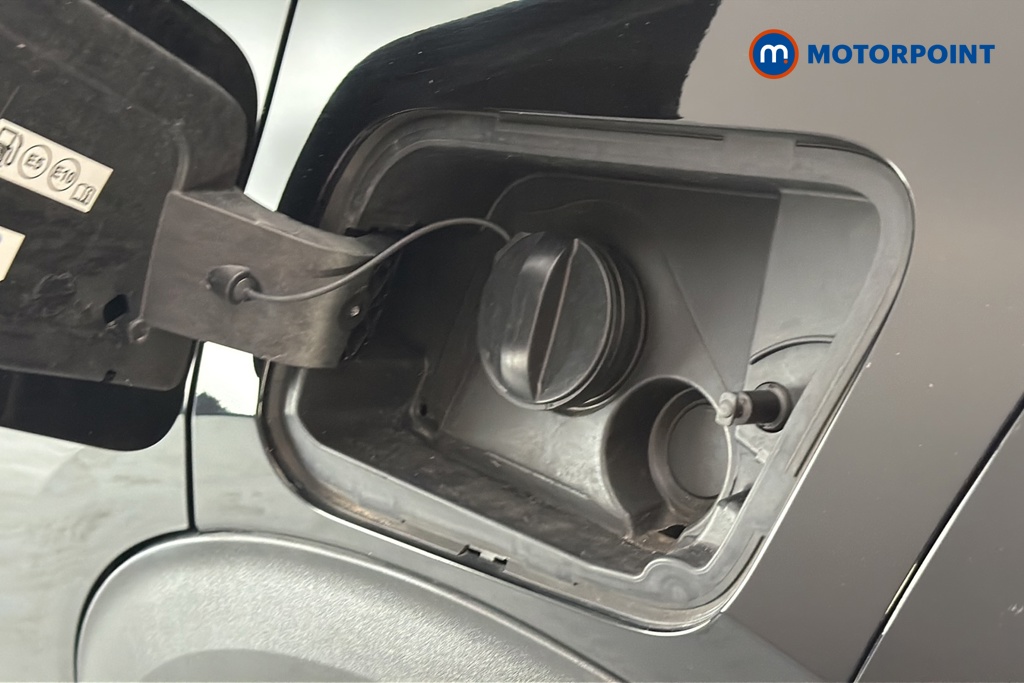 Peugeot 2008 GT Automatic Petrol SUV - Stock Number (1648505) - 41st supplementary image
