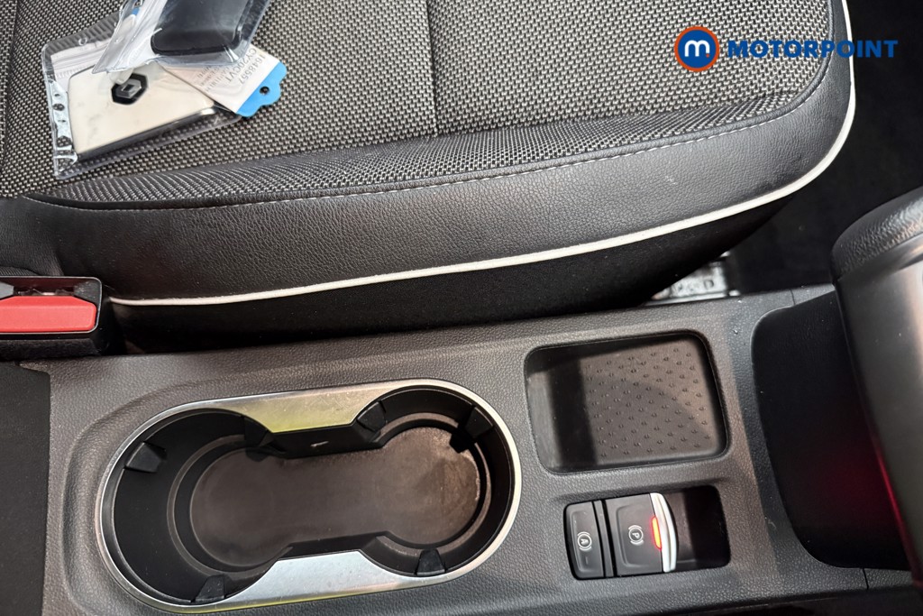 Renault Captur S Edition Automatic Petrol SUV - Stock Number (1648557) - 29th supplementary image