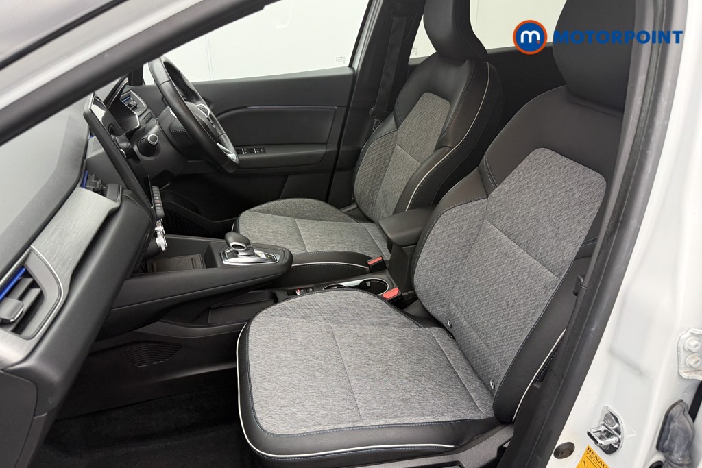 Renault Captur Launch Edition Automatic Petrol Plug-In Hybrid SUV - Stock Number (1648570) - 8th supplementary image