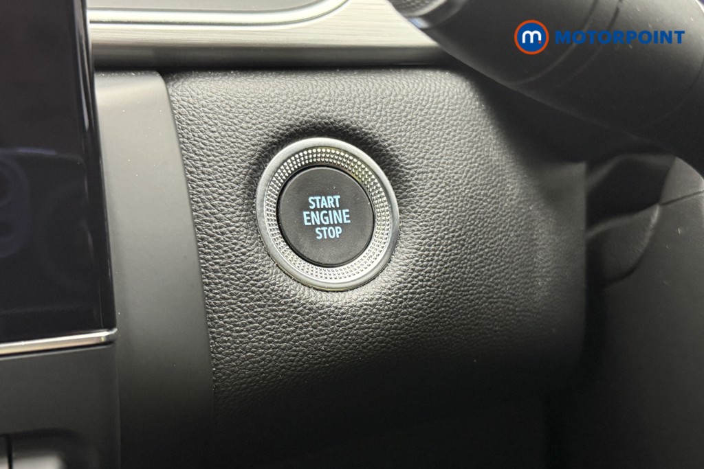 Renault Captur Launch Edition Automatic Petrol Plug-In Hybrid SUV - Stock Number (1648570) - 27th supplementary image