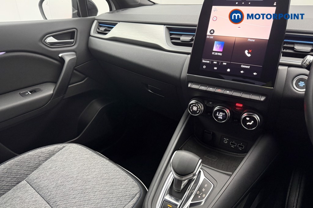 Renault Captur Launch Edition Automatic Petrol Plug-In Hybrid SUV - Stock Number (1648570) - 33rd supplementary image