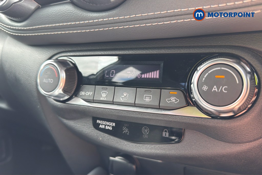 Nissan Juke N-Connecta Manual Petrol SUV - Stock Number (1649599) - 35th supplementary image