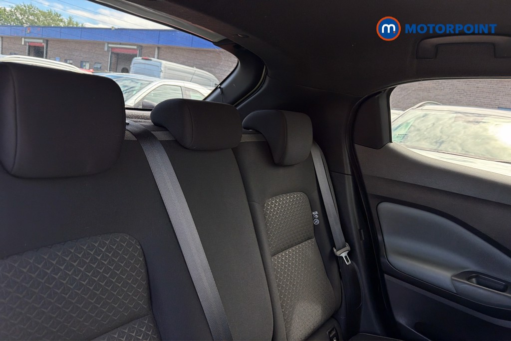 Nissan Juke N-Connecta Manual Petrol SUV - Stock Number (1649599) - 47th supplementary image