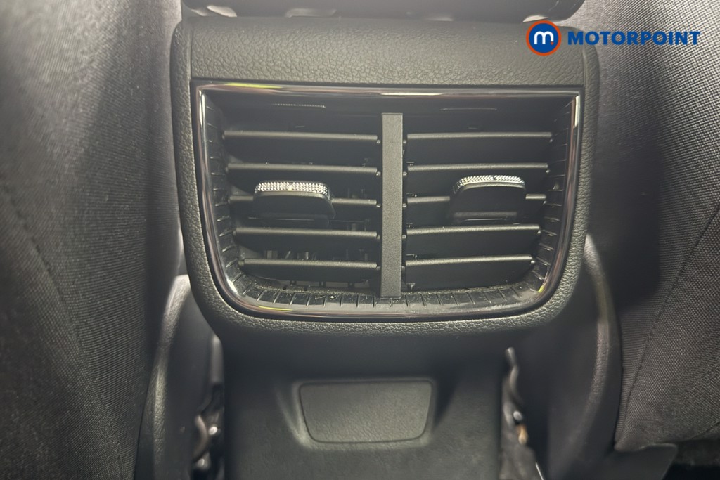 Skoda Fabia Colour Edition Manual Petrol Hatchback - Stock Number (1649634) - 9th supplementary image
