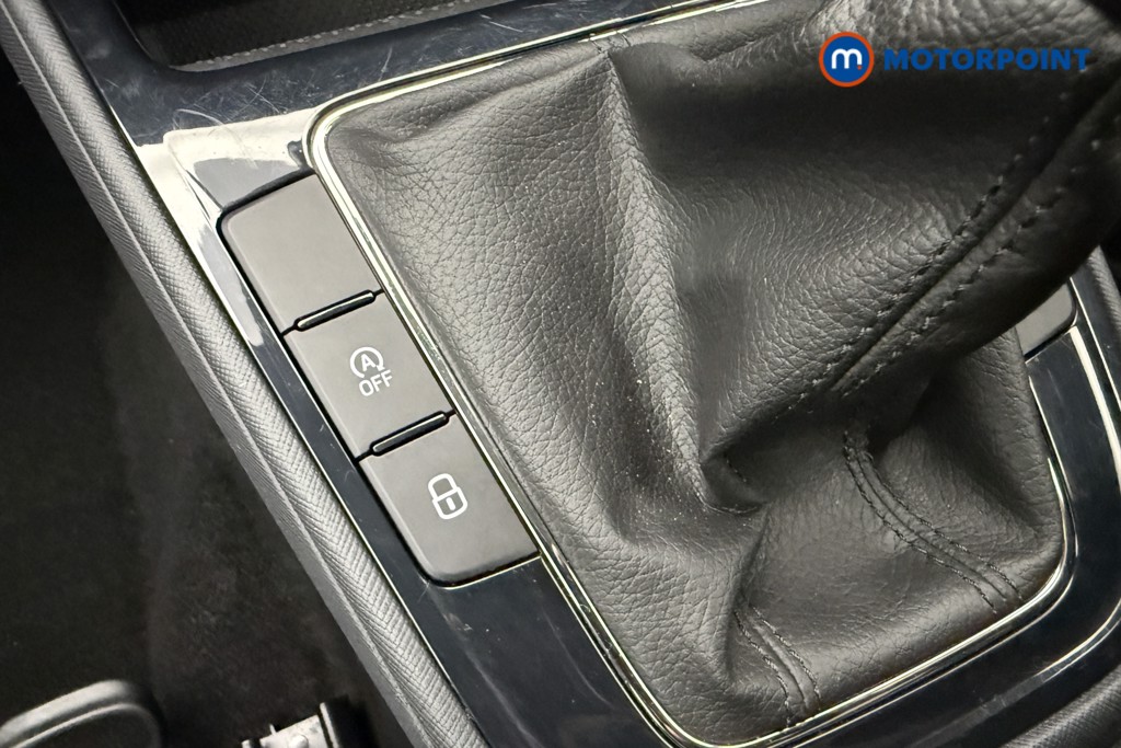 Skoda Fabia Colour Edition Manual Petrol Hatchback - Stock Number (1649634) - 25th supplementary image