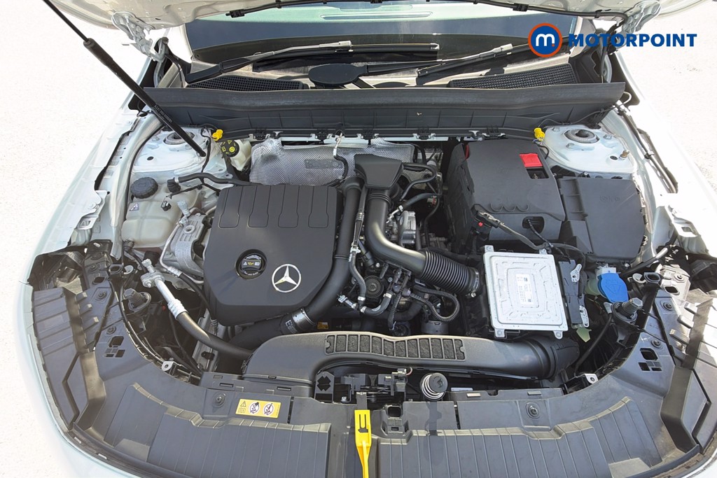 Mercedes-Benz GLB Amg Line Automatic Petrol SUV - Stock Number (1649824) - 19th supplementary image