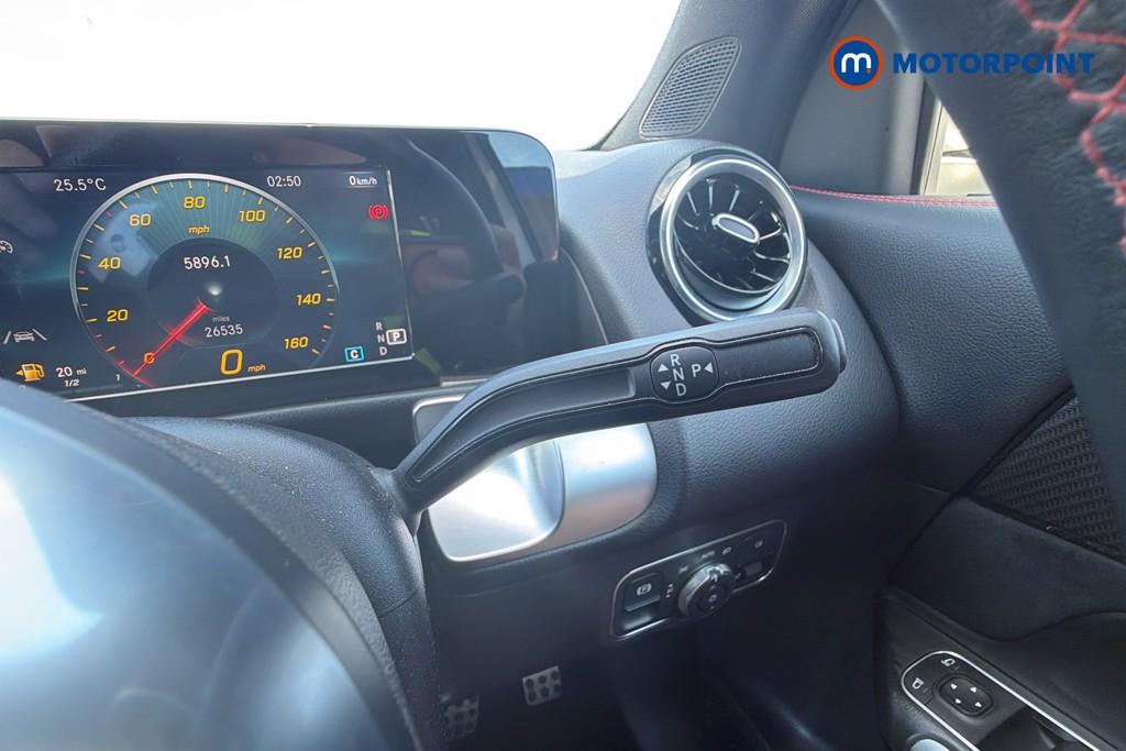Mercedes-Benz GLB Amg Line Automatic Petrol SUV - Stock Number (1649824) - 37th supplementary image
