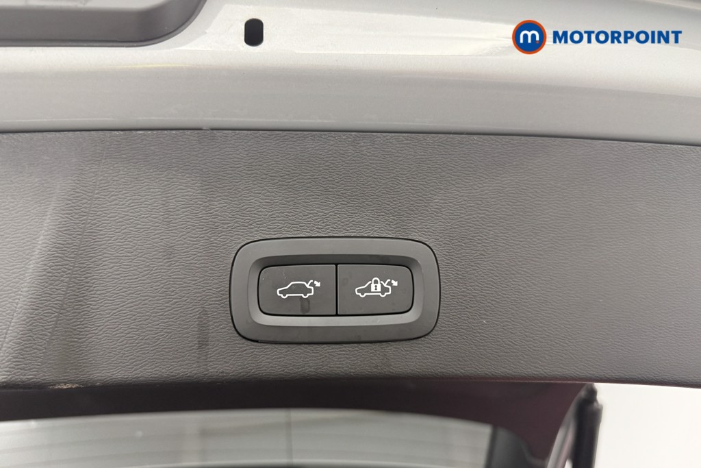Volvo Xc40 Plus Automatic Petrol SUV - Stock Number (1650027) - 16th supplementary image