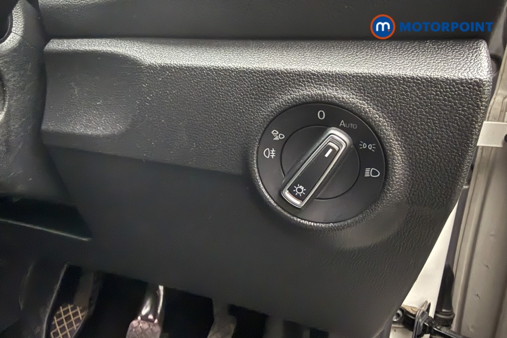 Volkswagen T-Roc Style Manual Petrol SUV - Stock Number (1650038) - 16th supplementary image