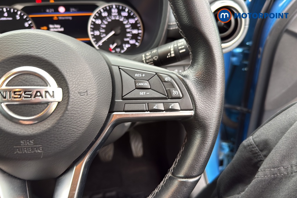 Nissan Juke N-Connecta Manual Petrol SUV - Stock Number (1650200) - 3rd supplementary image