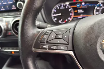 Nissan Juke N-Connecta Manual Petrol SUV - Stock Number (1650200) - 4th supplementary image