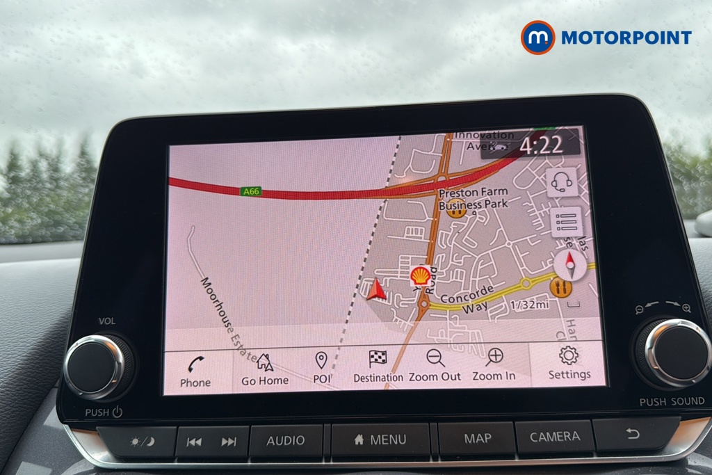 Nissan Juke N-Connecta Manual Petrol SUV - Stock Number (1650200) - 9th supplementary image