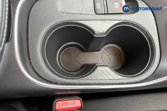 Nissan Juke N-Connecta Manual Petrol SUV - Stock Number (1650200) - 16th supplementary image