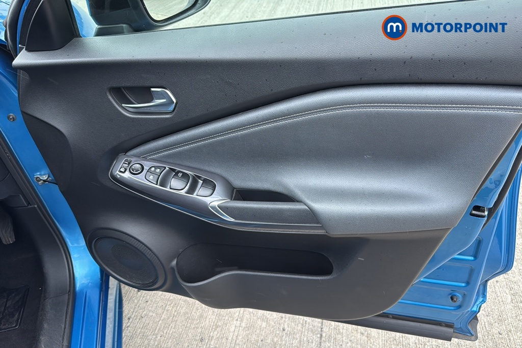 Nissan Juke N-Connecta Manual Petrol SUV - Stock Number (1650200) - 18th supplementary image