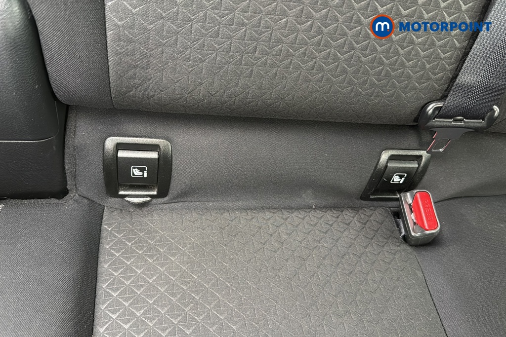 Nissan Juke N-Connecta Manual Petrol SUV - Stock Number (1650200) - 27th supplementary image