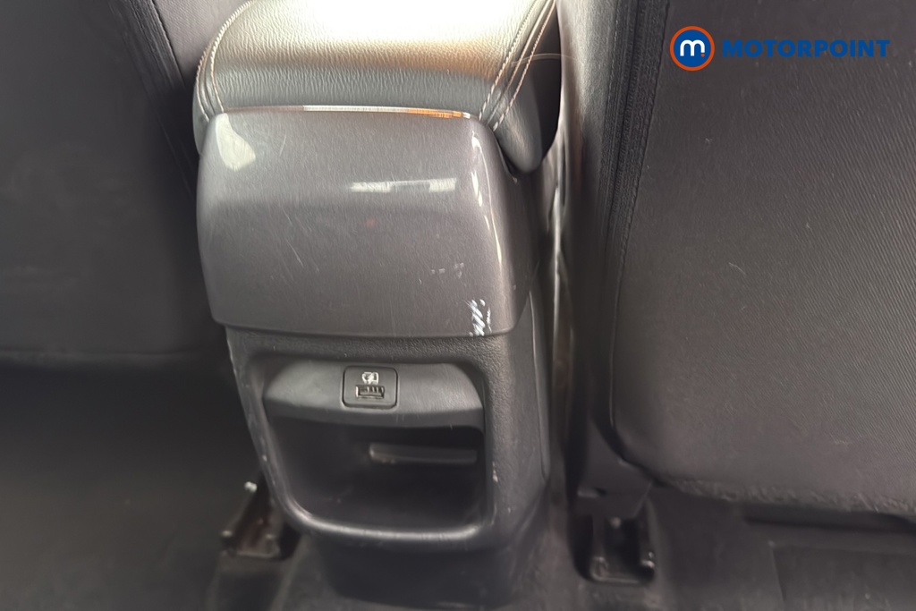 Nissan Juke N-Connecta Manual Petrol SUV - Stock Number (1650200) - 28th supplementary image