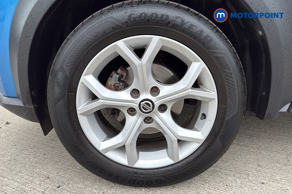 Nissan Juke N-Connecta Manual Petrol SUV - Stock Number (1650200) - 44th supplementary image
