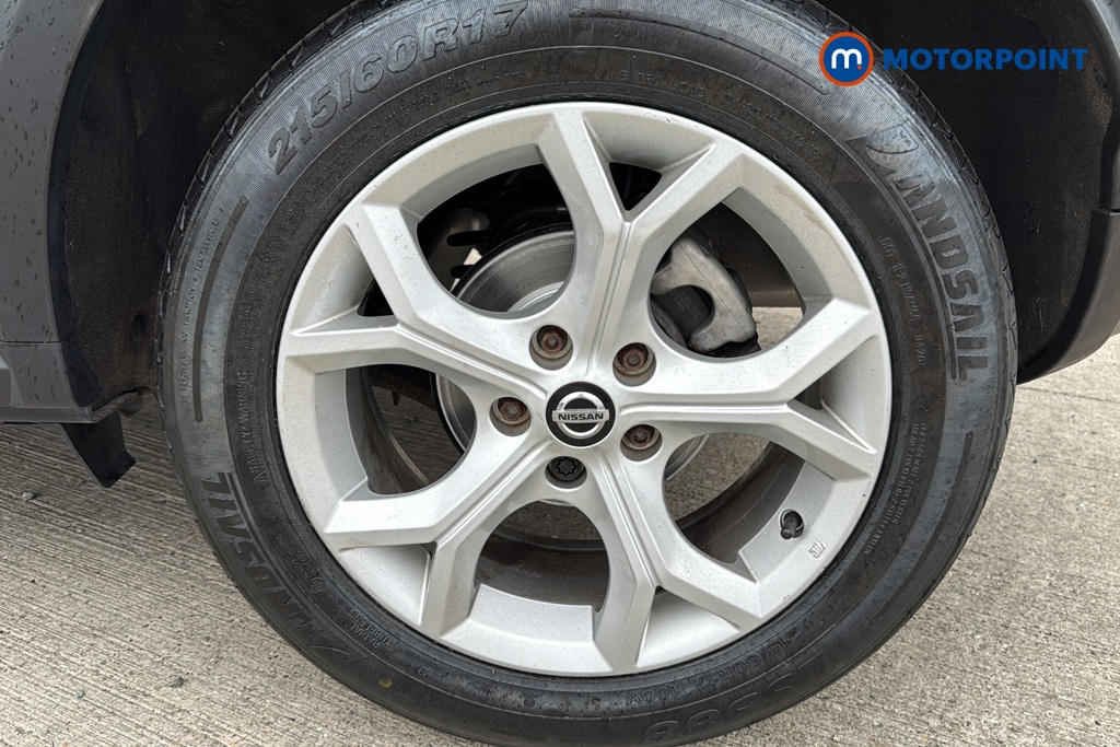 Nissan Juke N-Connecta Manual Petrol SUV - Stock Number (1650200) - 45th supplementary image