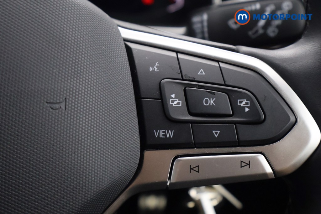 Volkswagen T-Roc R-Line Manual Petrol SUV - Stock Number (1650428) - 3rd supplementary image