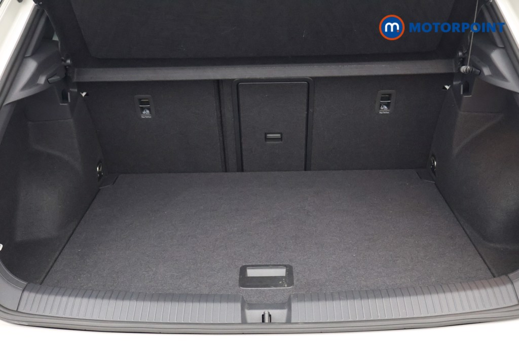 Volkswagen T-Roc R-Line Manual Petrol SUV - Stock Number (1650428) - 15th supplementary image