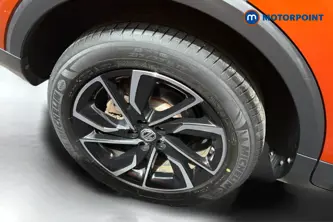 Mg Motor Uk ZS Exclusive Automatic Petrol SUV - Stock Number (1650502) - Drivers side front corner