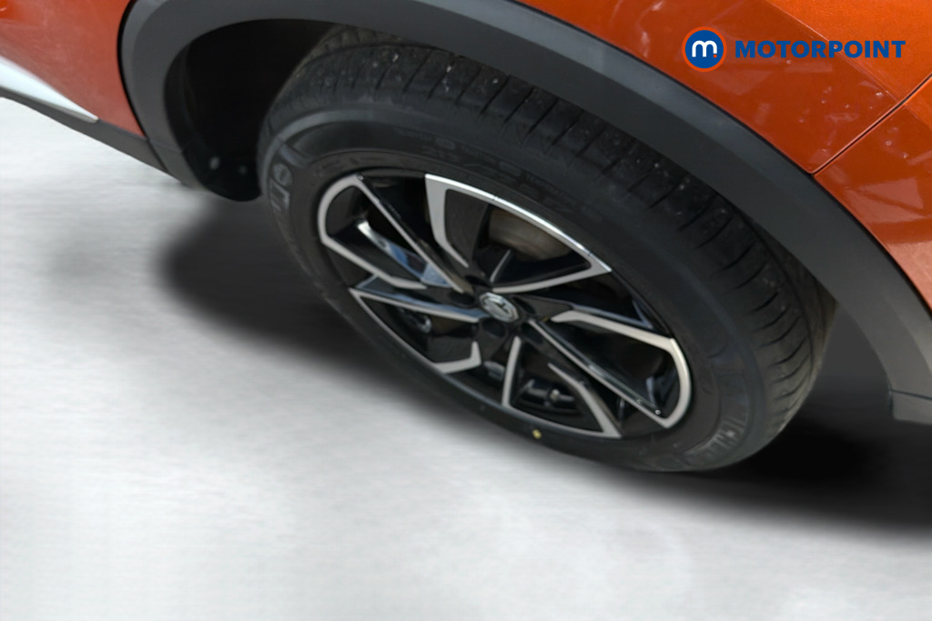 Mg Motor Uk ZS Exclusive Automatic Petrol SUV - Stock Number (1650502) - Drivers side rear corner