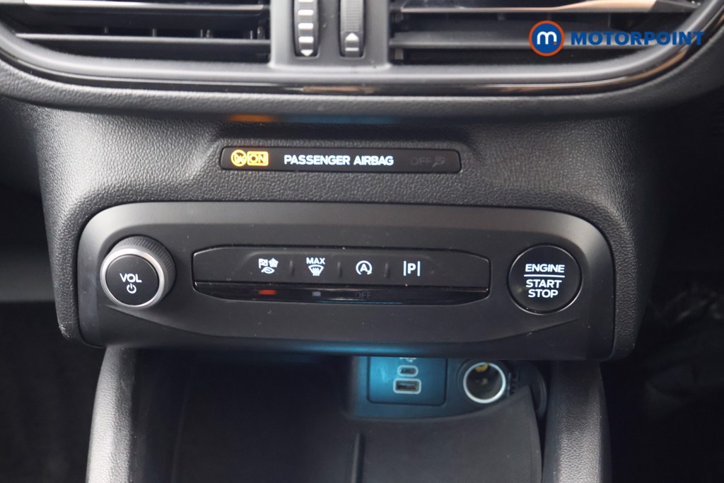 Ford Focus St-Line Manual Petrol Hatchback - Stock Number (1650556) - 6th supplementary image
