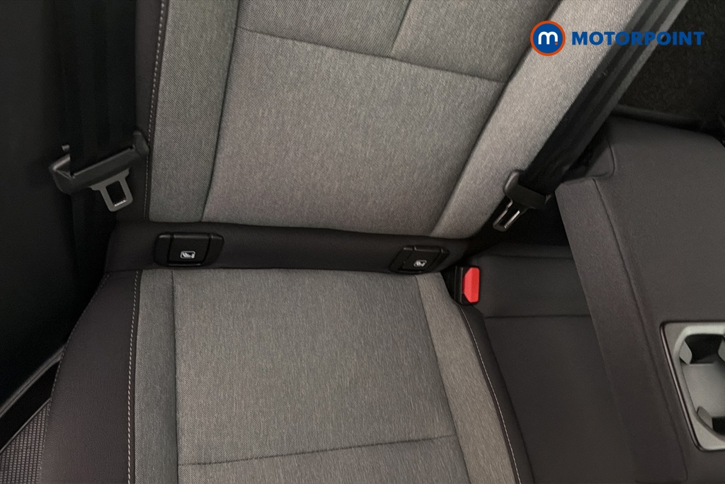 Volvo Xc40 Core Automatic Petrol SUV - Stock Number (1650624) - 27th supplementary image