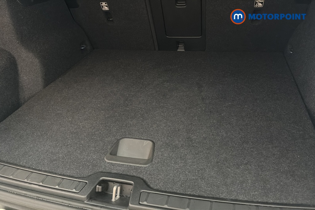 Volvo Xc40 Core Automatic Petrol SUV - Stock Number (1650624) - 30th supplementary image