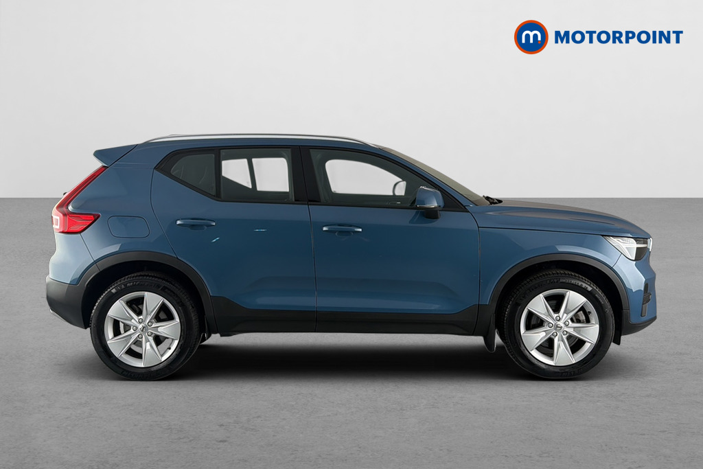 Volvo Xc40 Core Automatic Petrol SUV - Stock Number (1650624) - Passenger side