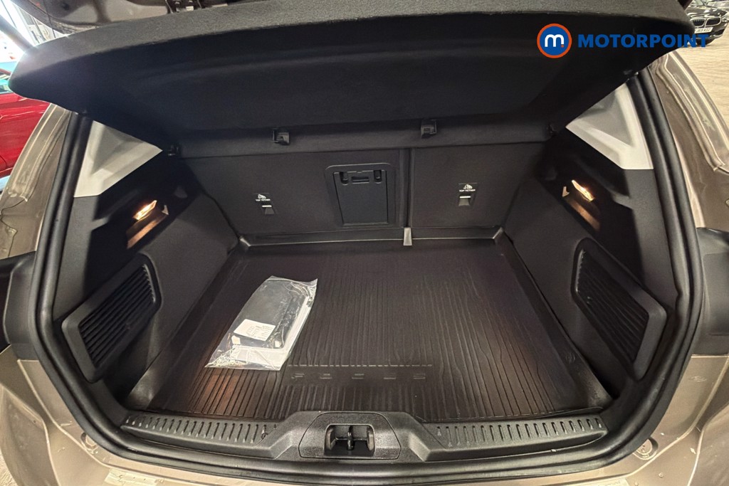 Ford Focus Vignale 1.5 Ecoboost 182 5Dr Auto Automatic Petrol Hatchback - Stock Number (1650882) - 33rd supplementary image