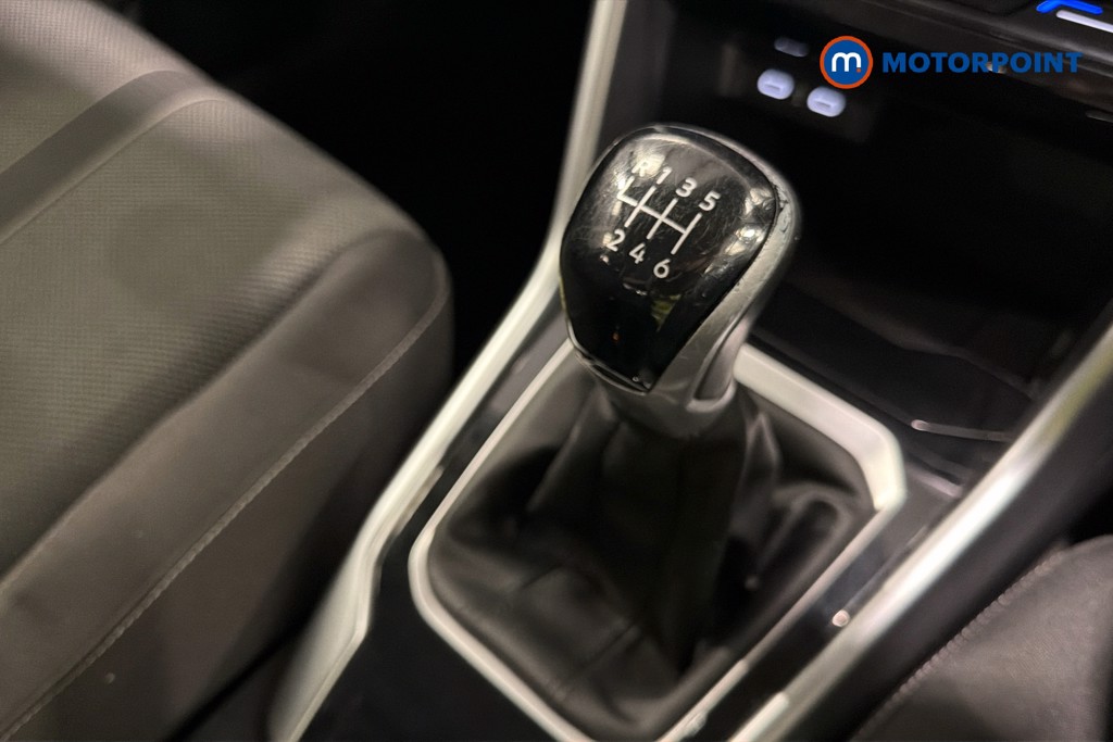 Volkswagen T-Roc Life Manual Petrol SUV - Stock Number (1650899) - 15th supplementary image