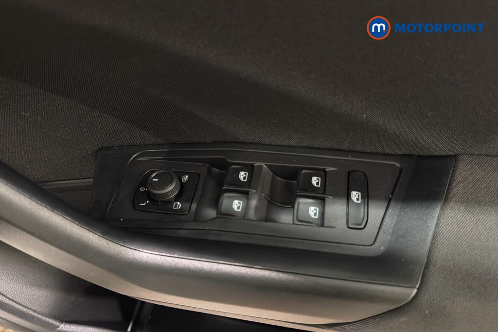 Volkswagen T-Roc Life Manual Petrol SUV - Stock Number (1650899) - 20th supplementary image