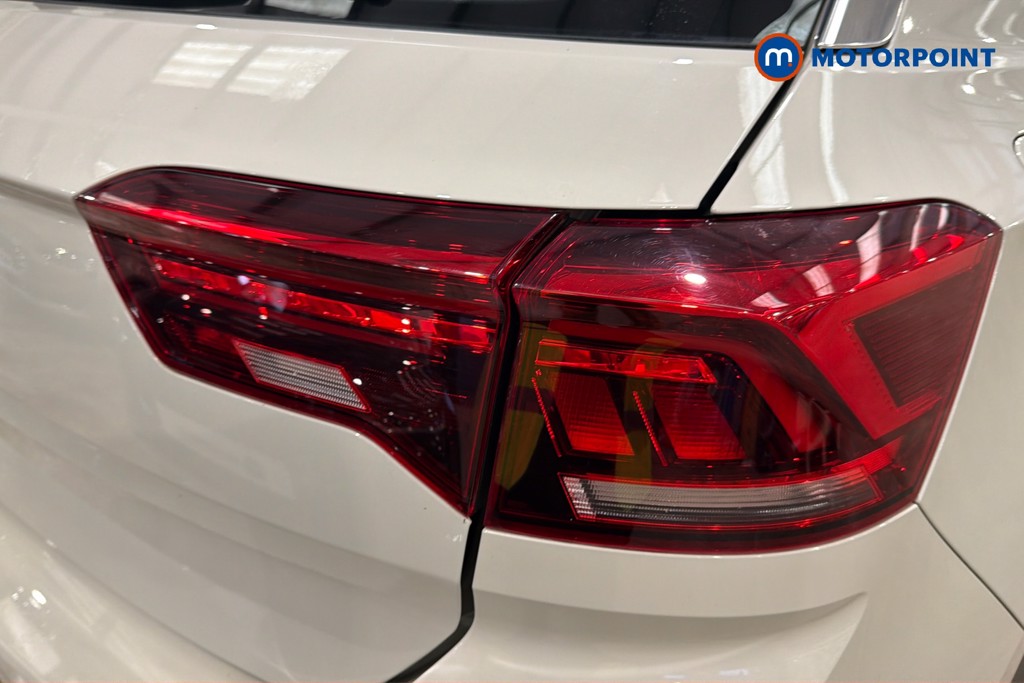 Volkswagen T-Roc Life Manual Petrol SUV - Stock Number (1650899) - 38th supplementary image