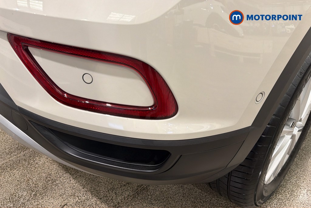 Volkswagen T-Roc Life Manual Petrol SUV - Stock Number (1650899) - 40th supplementary image