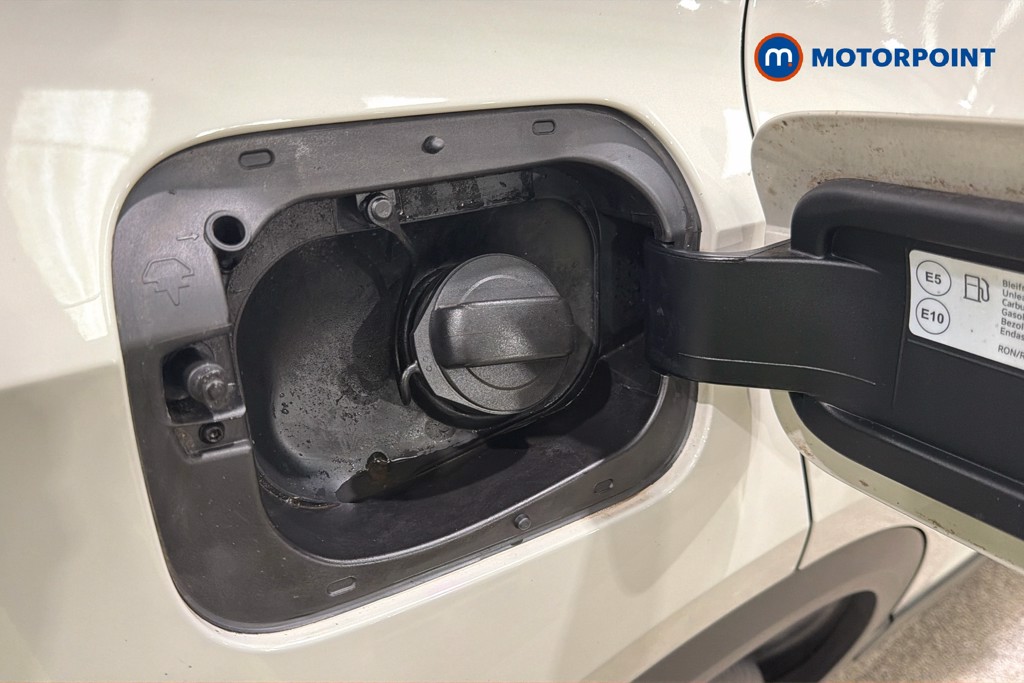 Volkswagen T-Roc Life Manual Petrol SUV - Stock Number (1650899) - 41st supplementary image