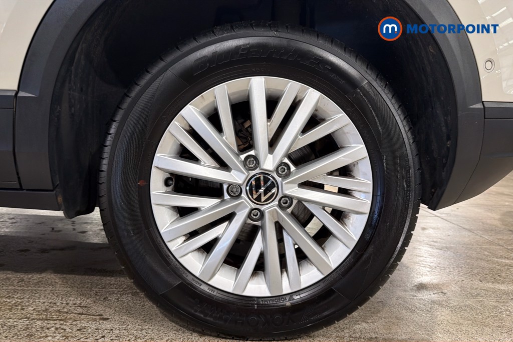 Volkswagen T-Roc Life Manual Petrol SUV - Stock Number (1650899) - 48th supplementary image