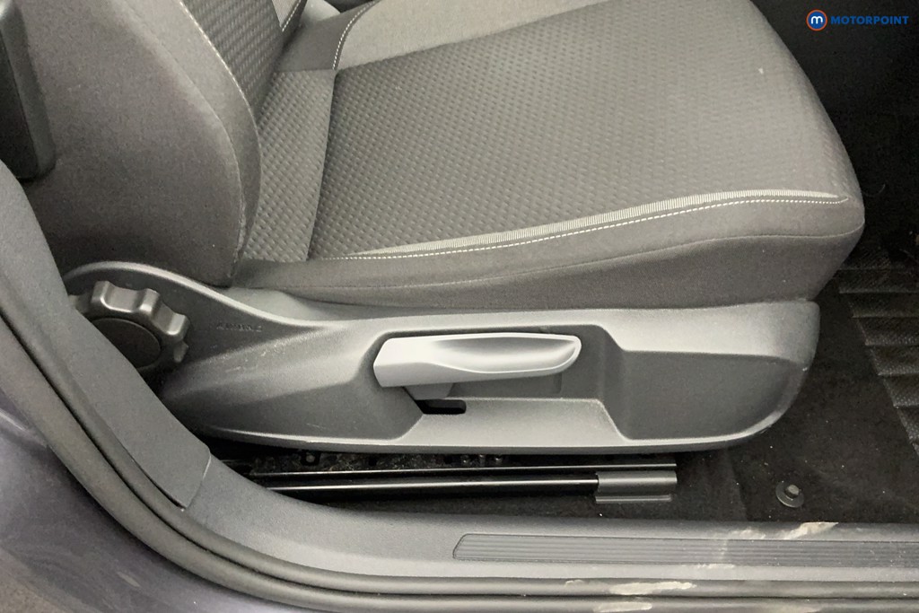 Volkswagen Taigo Life Automatic Petrol SUV - Stock Number (1650904) - 18th supplementary image