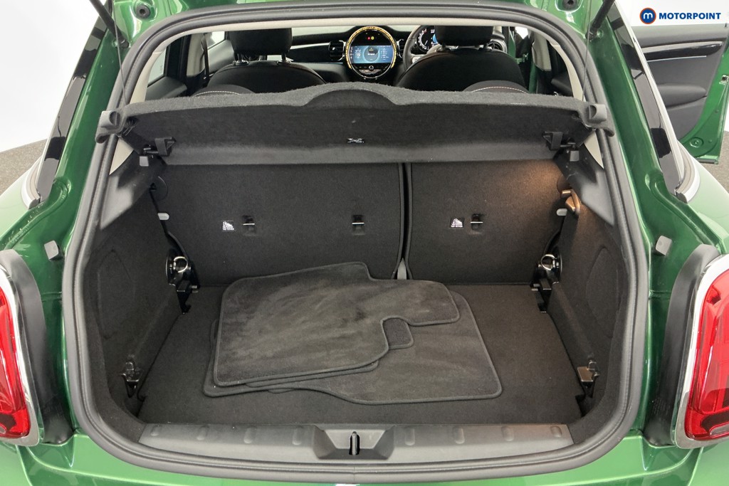 Mini Hatchback Cooper Classic Manual Petrol Hatchback - Stock Number (1650960) - 3rd supplementary image