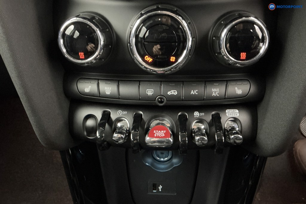 Mini Hatchback Cooper Classic Manual Petrol Hatchback - Stock Number (1650960) - 10th supplementary image