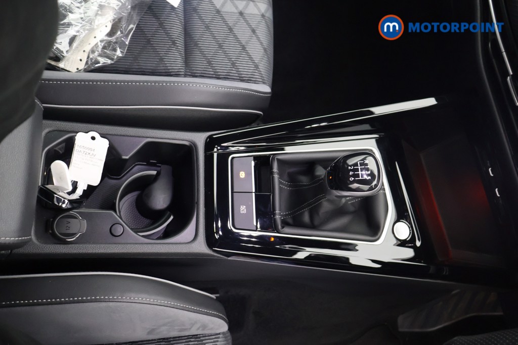 Volkswagen Golf R-Line Manual Petrol Hatchback - Stock Number (1650994) - 13th supplementary image