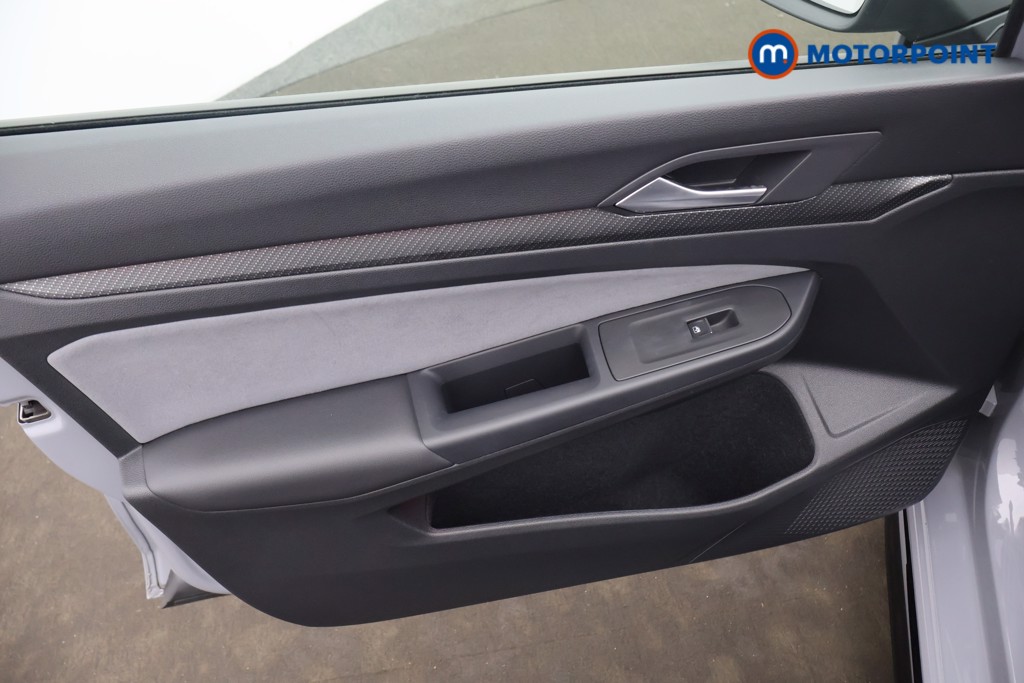Volkswagen Golf R-Line Manual Petrol Hatchback - Stock Number (1650994) - 22nd supplementary image