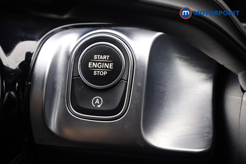 Mercedes-Benz GLB Amg Line Automatic Petrol SUV - Stock Number (1651533) - 7th supplementary image